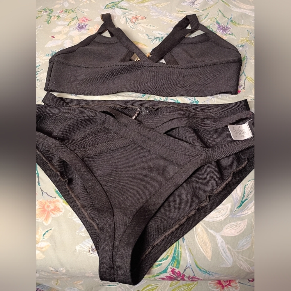 Fashion Nova Black Crisscross Bikini Set